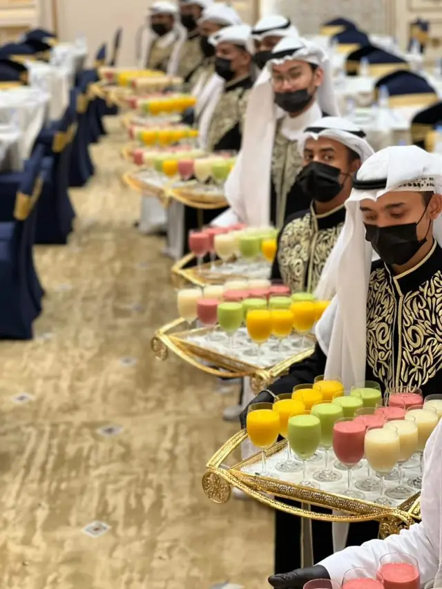 قهوجي وصباب